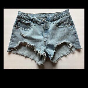 Levi’s 501 Cutoff Shorts